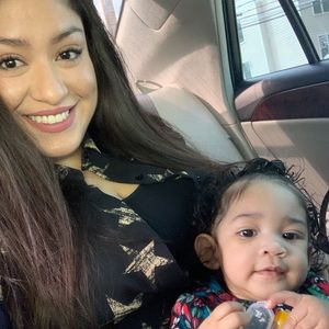 Meet your posher, Adriana!